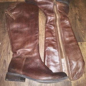 BOOTS Vince Camuto soft leather 9M